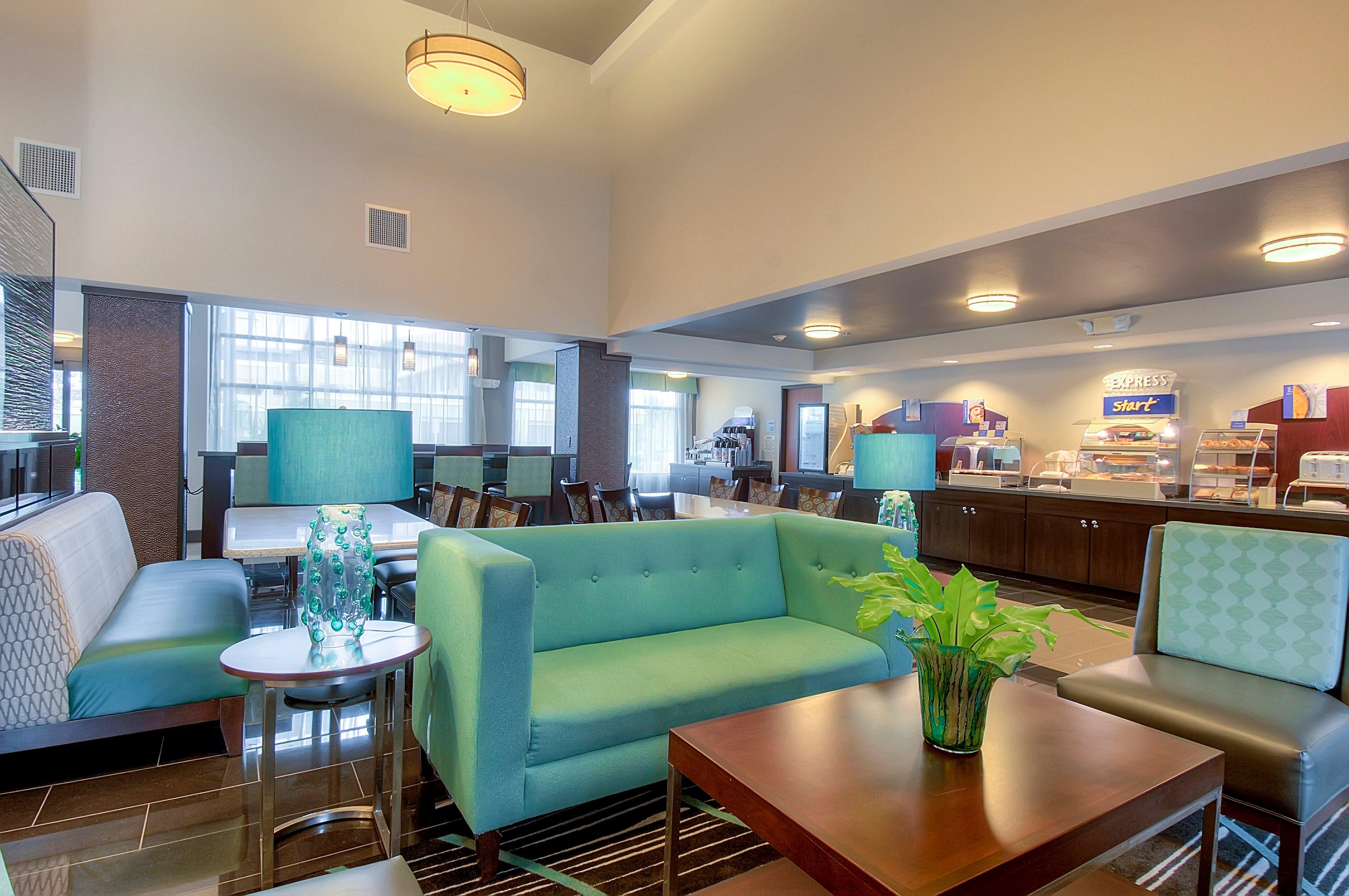Holiday Inn Express Hotel & Suites Carlsbad Beach By Ihg Exterior photo