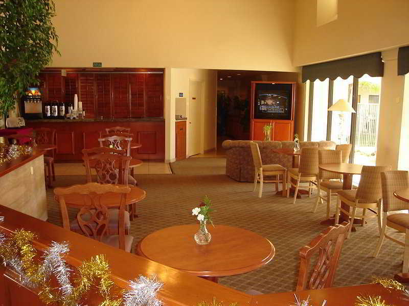 Holiday Inn Express Hotel & Suites Carlsbad Beach By Ihg Exterior photo