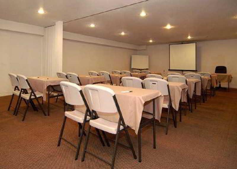 Holiday Inn Express Hotel & Suites Carlsbad Beach By Ihg Facilities photo